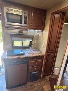 2012 Stratus 3-horse Lq Trailer Kitchen Sinks Oregon for Sale