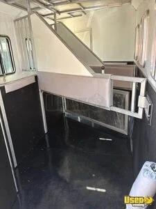 2012 Stratus 3-horse Lq Trailer Stove Oregon for Sale
