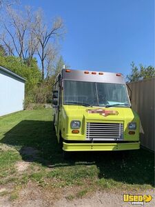 2012 Utilimaster Kitchen Food Truck All-purpose Food Truck Stainless Steel Wall Covers Michigan Gas Engine for Sale