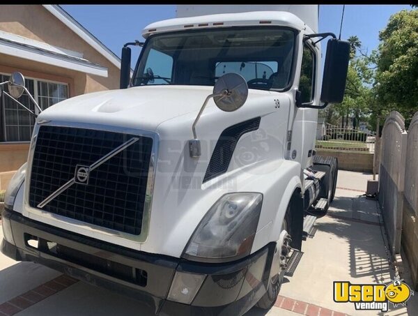 2012 Vnl Volvo Semi Truck California for Sale