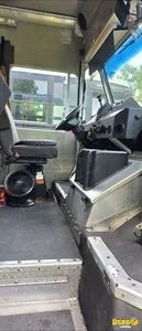 2012 W62 Ice Cream Truck Cabinets Florida Gas Engine for Sale