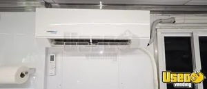 2012 W62 Ice Cream Truck Fresh Water Tank Florida Gas Engine for Sale