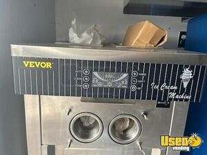 2013 3500 Ice Cream Truck Diamond Plated Aluminum Flooring Pennsylvania Gas Engine for Sale