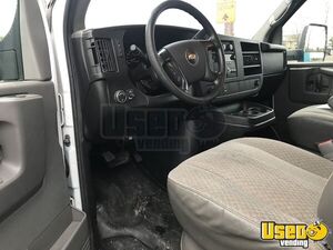 2013 3500 Ice Cream Truck Stainless Steel Wall Covers Pennsylvania Gas Engine for Sale