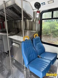 2013 4500 Duramax All-purpose Food Truck Diamond Plated Aluminum Flooring Florida Diesel Engine for Sale
