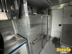 2013 All-purpose Food Truck Electrical Outlets Indiana Diesel Engine for Sale