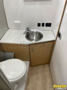 2013 Bambi Flying Cloud Airstream Double Sink Maryland for Sale
