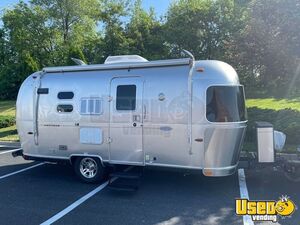 Like New - 2013 20' Airstream Bambi Tiny Home on Wheels with Bathroom for Sale in Maryland!