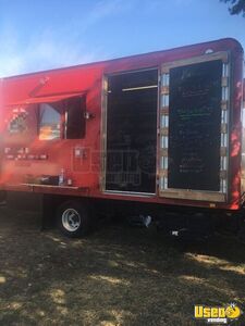 2013 Box Truck Kitchen Food Truck All-purpose Food Truck Air Conditioning Texas Diesel Engine for Sale