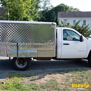 2013 Canteen Truck Lunch Serving Food Truck Warming Cabinet Massachusetts Gas Engine for Sale