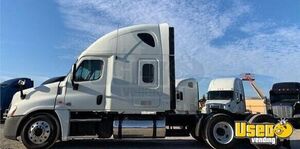 2013 Cascadia Freightliner Semi Truck 3 Texas for Sale