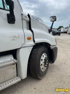 2013 Cascadia Freightliner Semi Truck 6 Texas for Sale