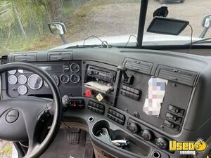 2013 Cascadia Freightliner Semi Truck 8 Florida for Sale