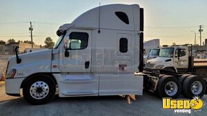 2013 Cascadia Freightliner Semi Truck British Columbia for Sale