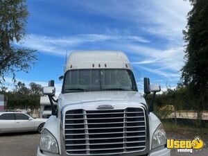 2013 Cascadia Freightliner Semi Truck Double Bunk Florida for Sale
