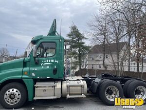 2013 Cascadia Freightliner Semi Truck Rhode Island for Sale