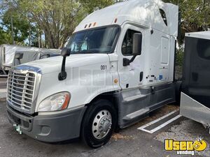 2013 Cascadia Freightliner Semi Truck Under Bunk Storage Florida for Sale