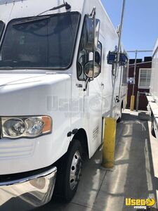 2013 Catering Truck All-purpose Food Truck California Diesel Engine for Sale