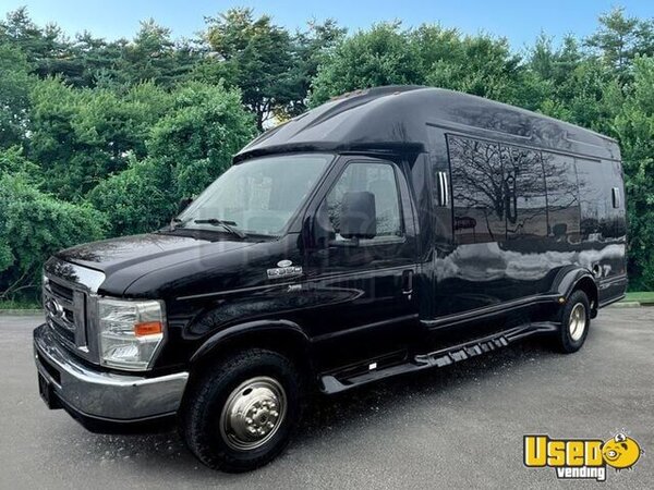 2013 E-350 Turtletop Vanterra Shuttle Bus New York Gas Engine for Sale