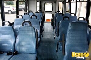 2013 E-450 Shuttle Bus Shuttle Bus Wheelchair Lift Kentucky Gas Engine for Sale