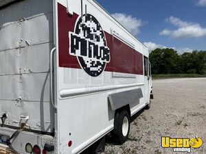 2013 E-450 Superduty Chassis All-purpose Food Truck Concession Window Michigan Gas Engine for Sale