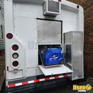 2013 E450 All-purpose Food Truck Stainless Steel Wall Covers New Jersey Gas Engine for Sale