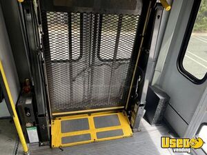 2013 E450 Wheelchair Shuttle Bus Shuttle Bus 12 New York Gas Engine for Sale