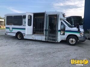 2013 Econoline E450 Cutaway Shuttle Bus Shuttle Bus Transmission - Automatic Arkansas Gas Engine for Sale
