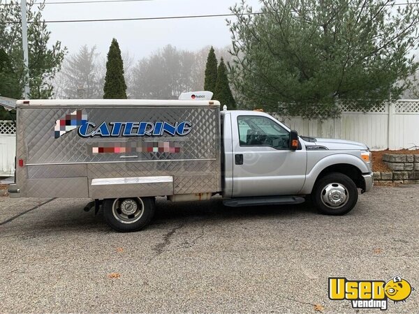 2013 Event Catering Truck Catering Food Truck Massachusetts Gas Engine for Sale