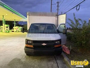 2013 Express Cutaway Pizza Food Truck Concession Window Florida Gas Engine for Sale