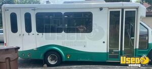 2013 Express G4500 Shuttle Bus Texas Gas Engine for Sale