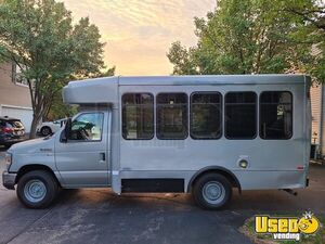 2013 F-350 Shuttle Bus Shuttle Bus Illinois Gas Engine for Sale