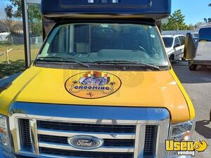 2013 F250 Mobile Pet Grooming Truck Pet Care / Veterinary Truck Transmission - Automatic Florida Gas Engine for Sale
