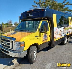 2013 F250 Mobile Pet Grooming Truck Pet Care / Veterinary Truck Tv Florida Gas Engine for Sale