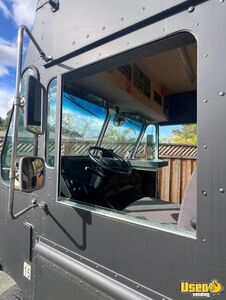 2013 F59 Mobile Boutique Cabinets California Gas Engine for Sale