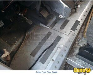 2013 F59 Repo - Repossessed Food Truck Triple Sink Minnesota for Sale