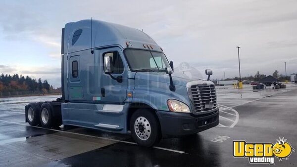2013 Freightliner Semi Truck Washington for Sale
