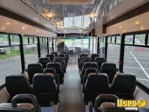 2013 Goshen Coach Bus Coach Bus 7 New Jersey Diesel Engine for Sale