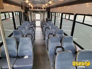 2013 Goshen Coach Bus Coach Bus 8 New Jersey Diesel Engine for Sale