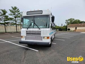 2013 Goshen Coach Bus Coach Bus Transmission - Automatic New Jersey Diesel Engine for Sale