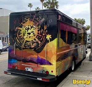 2013 Mt 45 All-purpose Food Truck Diamond Plated Aluminum Flooring California Gas Engine for Sale