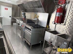 2013 Mt45 All-purpose Food Truck Diamond Plated Aluminum Flooring Washington Gas Engine for Sale