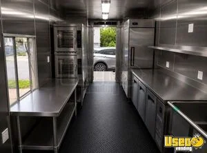 2013 Mt45 All-purpose Food Truck Stainless Steel Wall Covers New York Diesel Engine for Sale