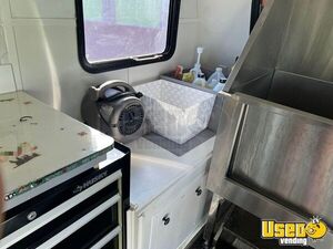 2013 Pet Grooming Trailer Pet Care / Veterinary Truck Hot Water Heater Florida for Sale