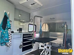 2013 Pet Grooming Trailer Pet Care / Veterinary Truck Interior Lighting Florida for Sale