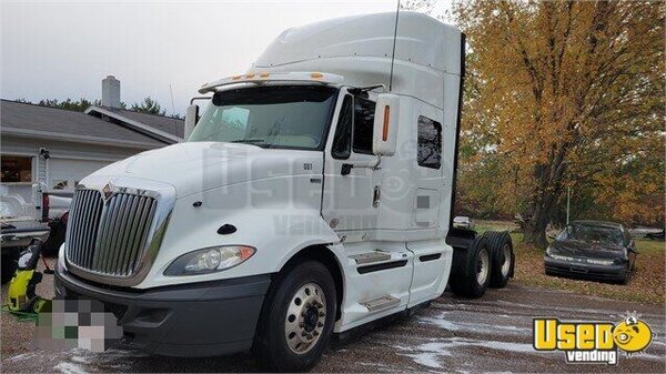 2013 Prostar International Semi Truck Wisconsin for Sale