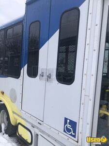 2013 Shuttle Bus Shuttle Bus Sound System Idaho Diesel Engine for Sale