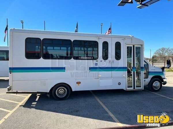 2013 Shuttle Bus Shuttle Bus Texas Gas Engine for Sale