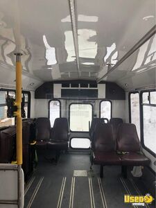 2013 Shuttle Bus Shuttle Bus Transmission - Automatic Idaho Diesel Engine for Sale