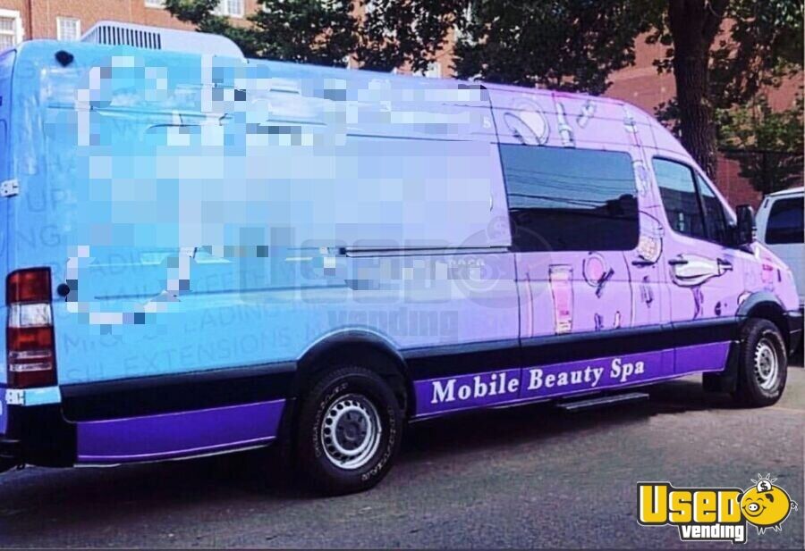 2013 Mercedes Sprinter Van Mobile Salon Truck for Sale in Pennsylvania